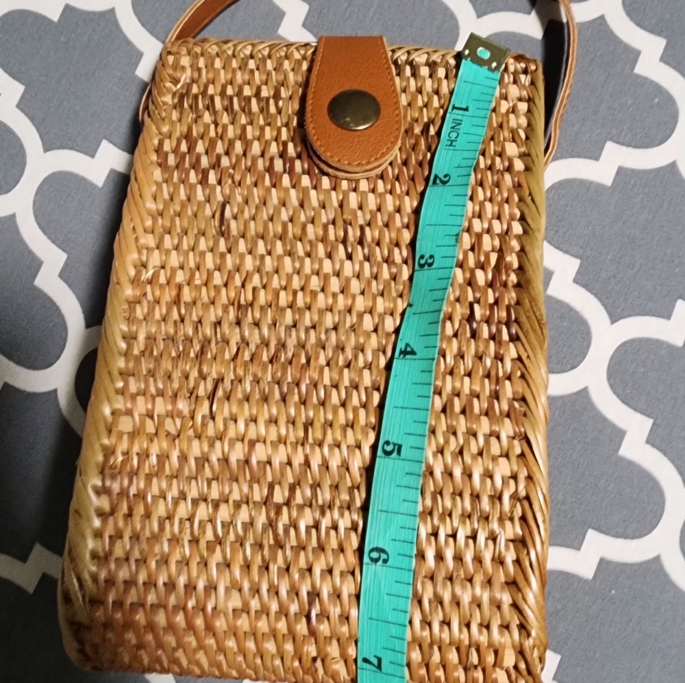 Mini Rattan/Wicker Crossbody Bag - Picture 8 of 10